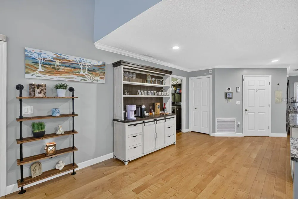 4395 OAK VIEW DRIVE Sarasota, FL 34232