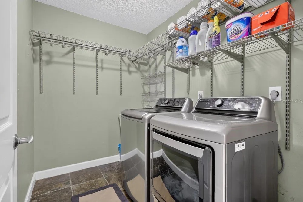 4395 OAK VIEW DRIVE Sarasota, FL 34232