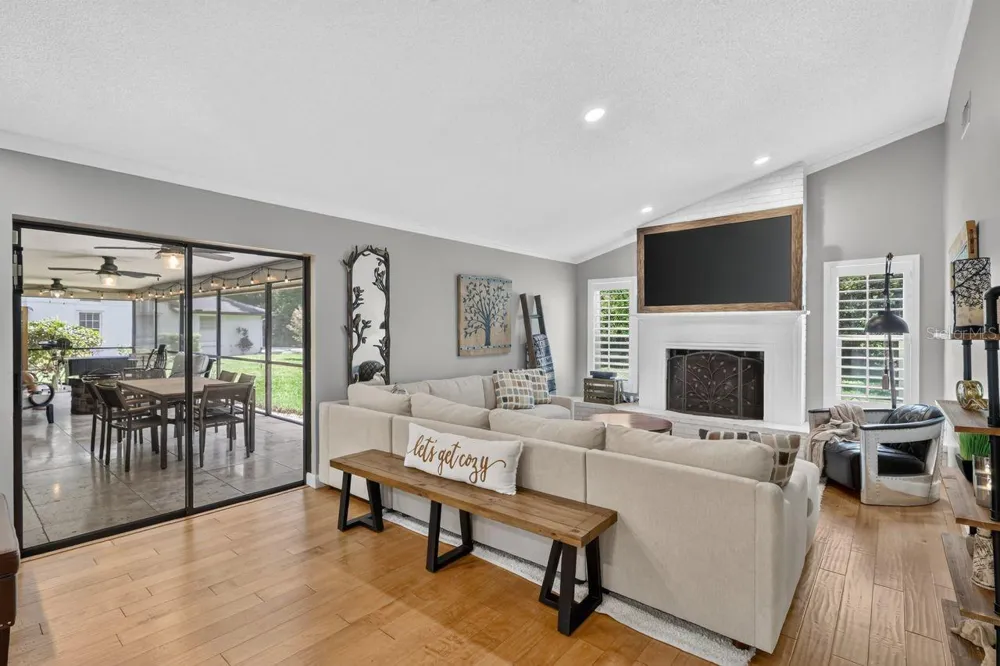 4395 OAK VIEW DRIVE Sarasota, FL 34232