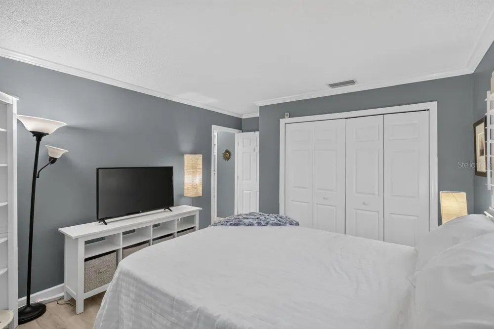 4395 OAK VIEW DRIVE Sarasota, FL 34232