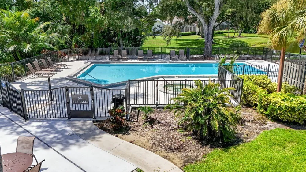 4395 OAK VIEW DRIVE Sarasota, FL 34232
