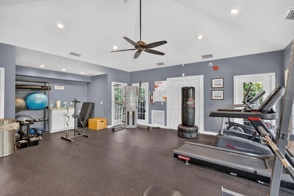 4395 OAK VIEW DRIVE Sarasota, FL 34232