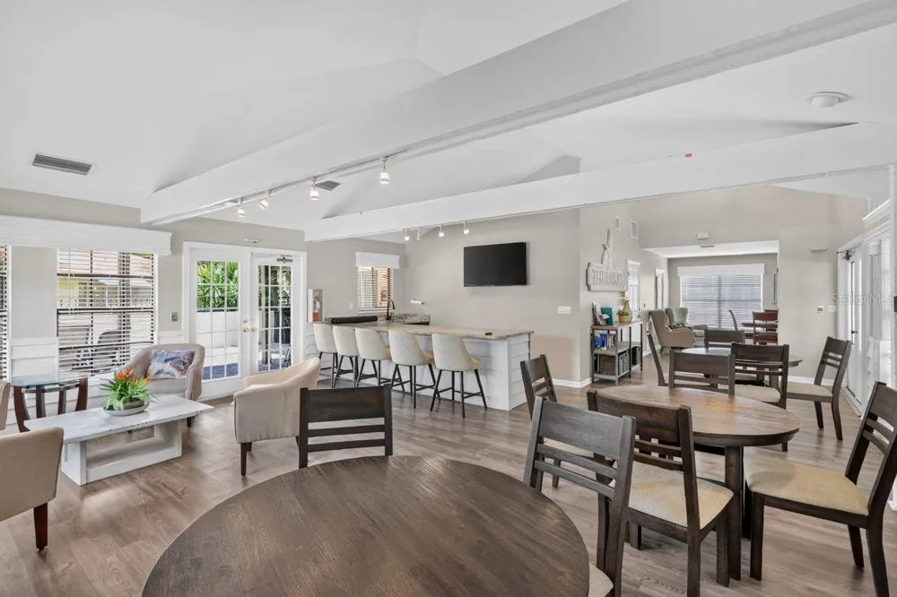 4395 OAK VIEW DRIVE Sarasota, FL 34232