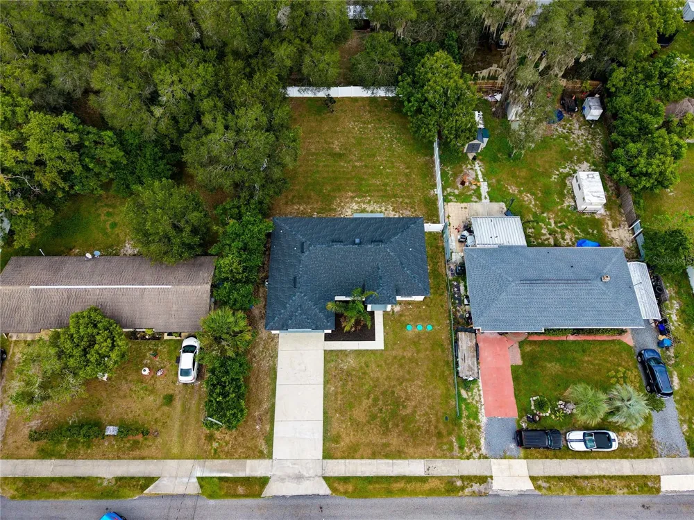1405 E VOORHIS AVENUE Deland, FL 32724