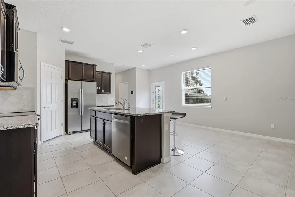 5304 SYLVESTER LOOP Tampa, FL 33610