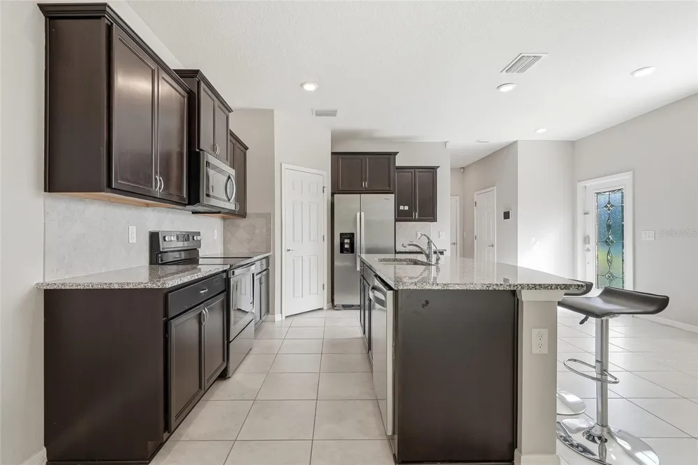 5304 SYLVESTER LOOP Tampa, FL 33610