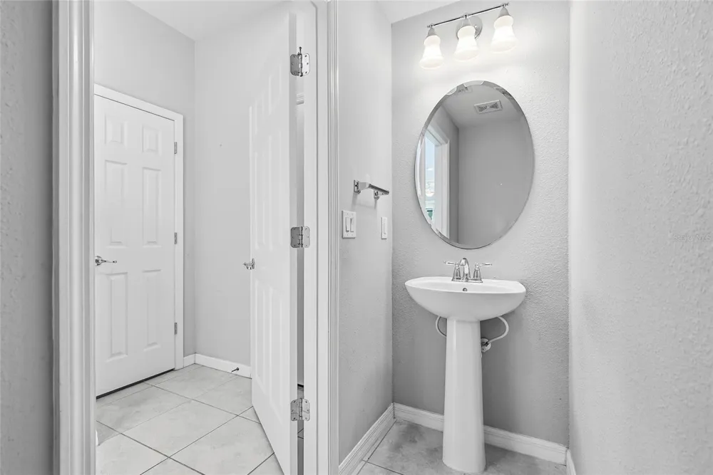 5304 SYLVESTER LOOP Tampa, FL 33610