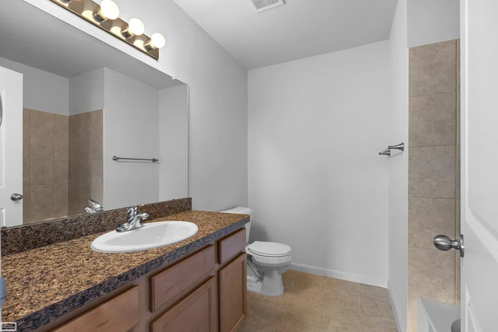 21912 Aberdeen Drive Macomb Township, MI 48042
