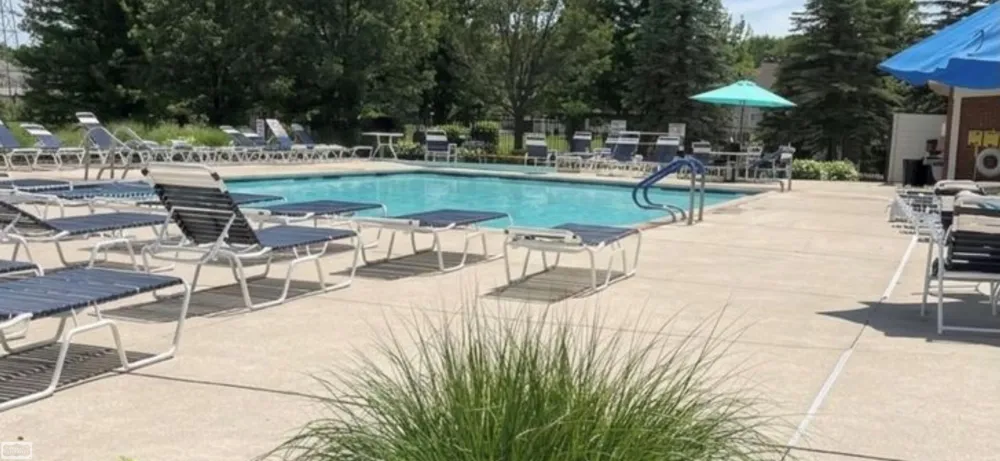 21912 Aberdeen Drive Macomb Township, MI 48042