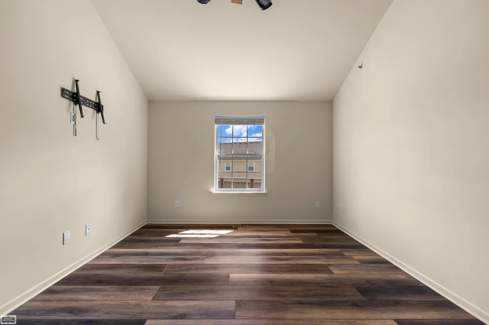 21912 Aberdeen Drive Macomb Township, MI 48042