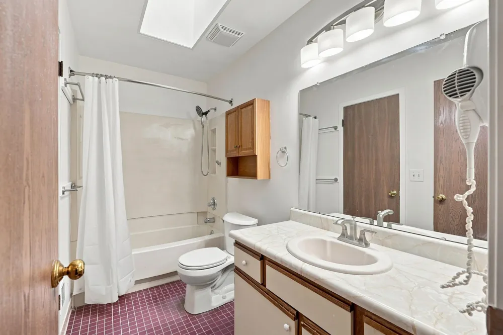 2071 Vine Way Drive #82 Canton Charter Township, MI 48188