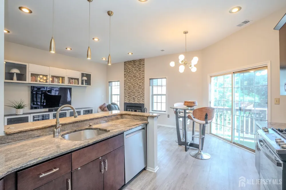 7493 Elm Court South Brunswick, NJ 08852