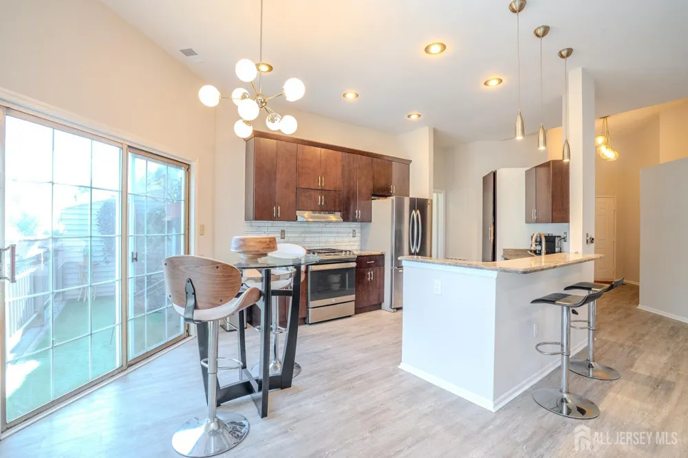 7493 Elm Court South Brunswick, NJ 08852