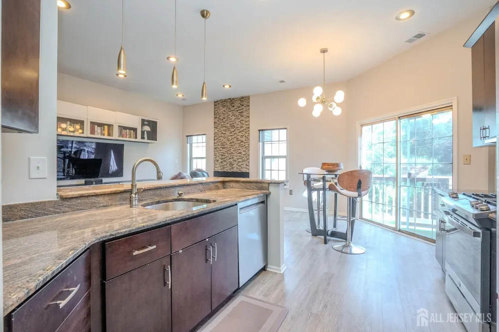 7493 Elm Court South Brunswick, NJ 08852