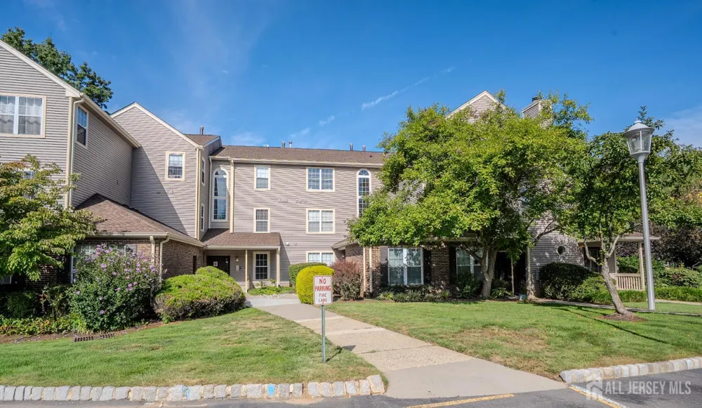7493 Elm Court South Brunswick, NJ 08852