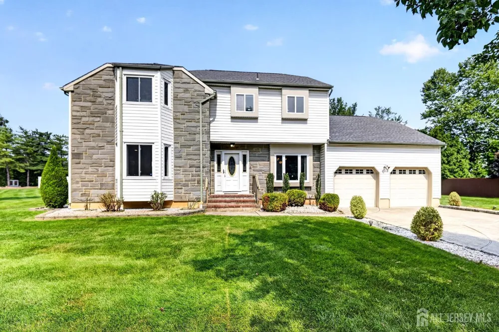 1 Cherry Creek Drive Old Bridge, NJ 07747