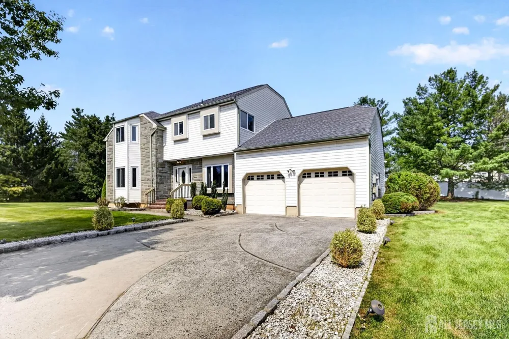 1 Cherry Creek Drive Old Bridge, NJ 07747