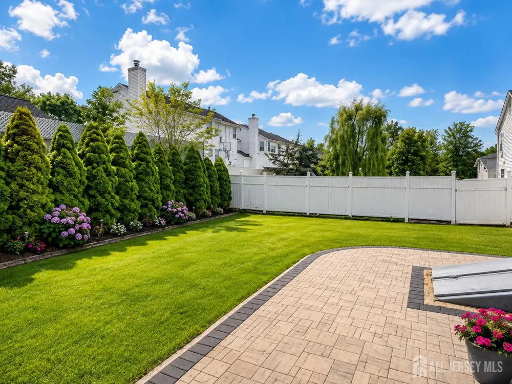 6 Thrush Court Old Bridge, NJ 08857