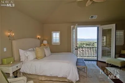 1150 Castle Oaks Drive Napa, CA 94558