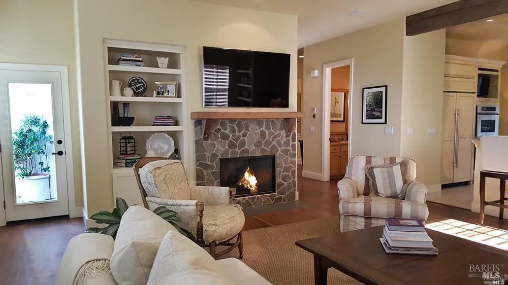 1150 Castle Oaks Drive Napa, CA 94558