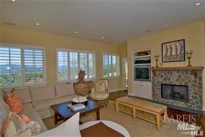 1150 Castle Oaks Drive Napa, CA 94558