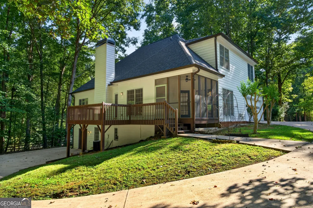 315 Thorntree LN Canton, GA 30115