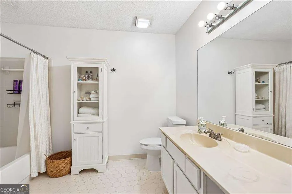 403 Mill Pond CT SE Smyrna, GA 30082