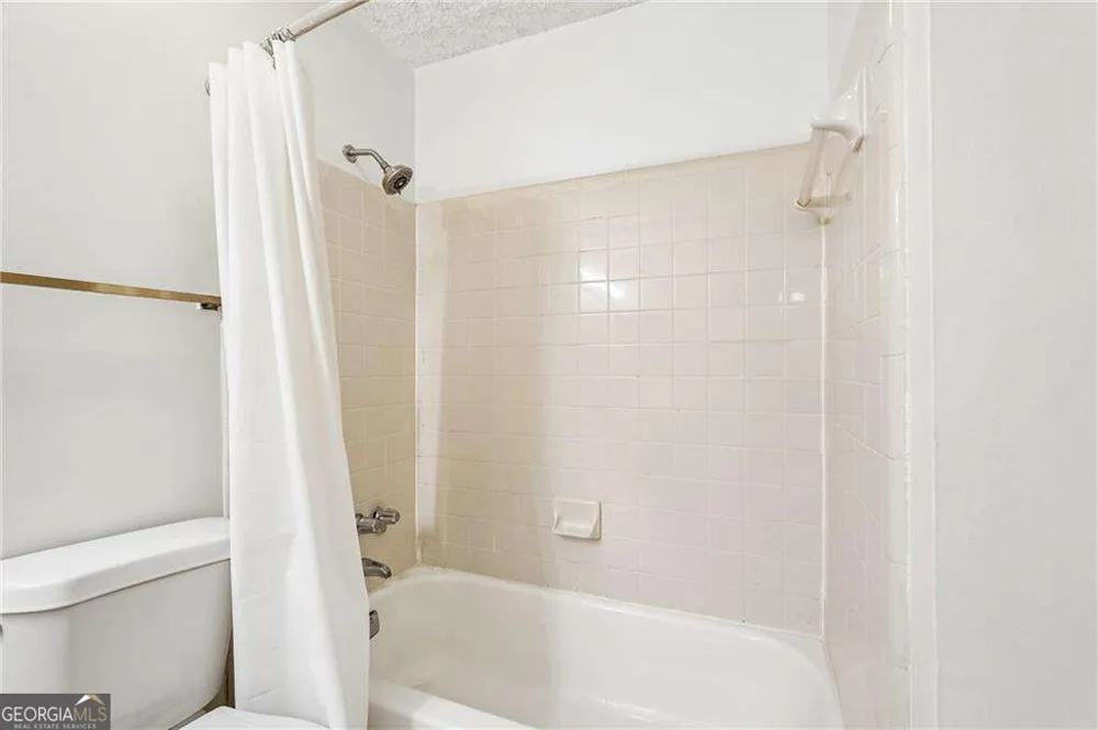 403 Mill Pond CT SE Smyrna, GA 30082