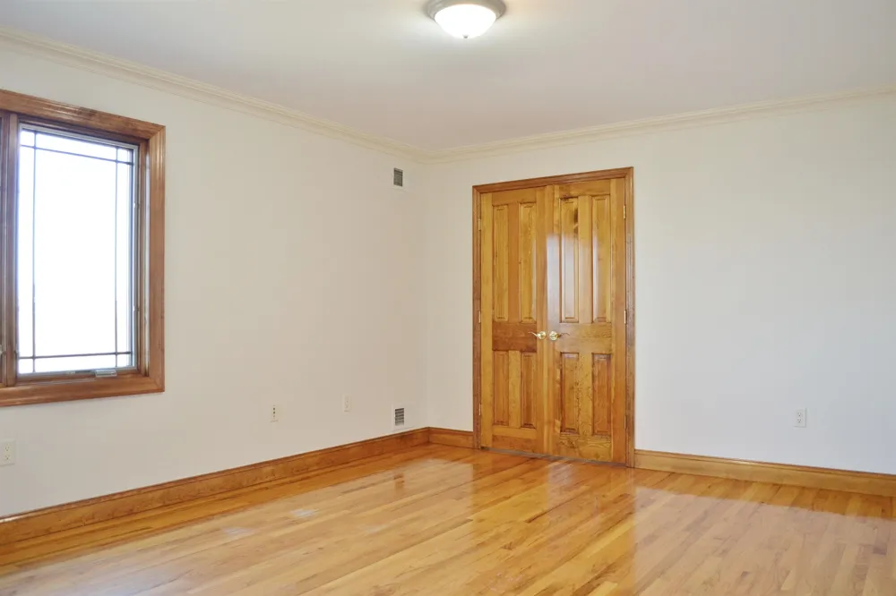 198-200 WEST 52ND ST Bayonne, NJ 07002
