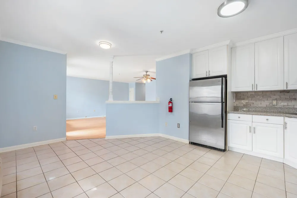 8915 BERGENWOOD AVE North Bergen, NJ 07047