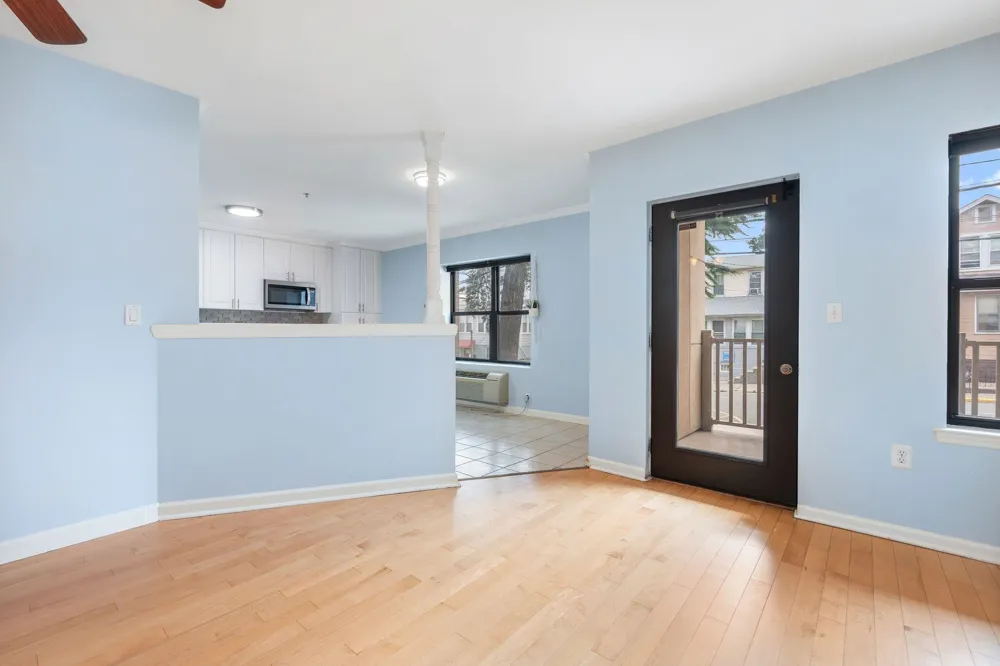 8915 BERGENWOOD AVE North Bergen, NJ 07047