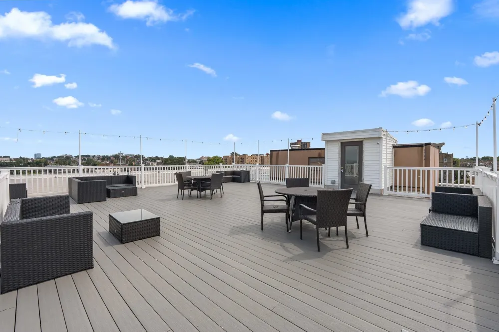 8915 BERGENWOOD AVE North Bergen, NJ 07047