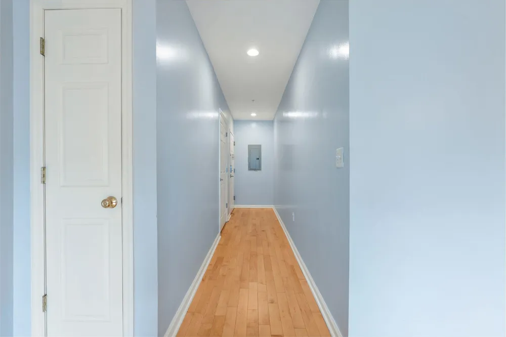 8915 BERGENWOOD AVE North Bergen, NJ 07047