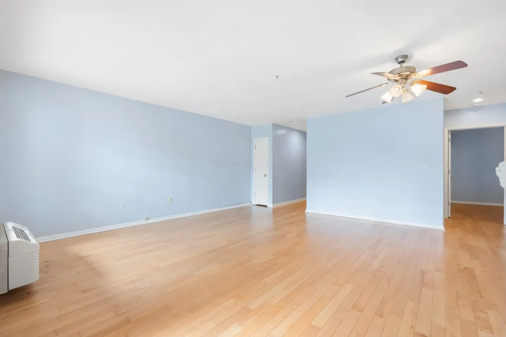 8915 BERGENWOOD AVE North Bergen, NJ 07047
