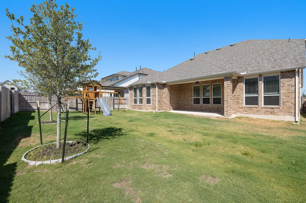 912 Rock Daisy Trail Hutto, TX 78634