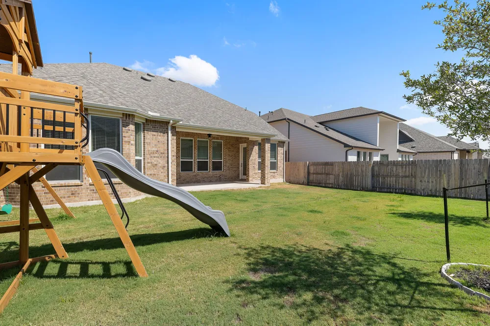 912 Rock Daisy Trail Hutto, TX 78634