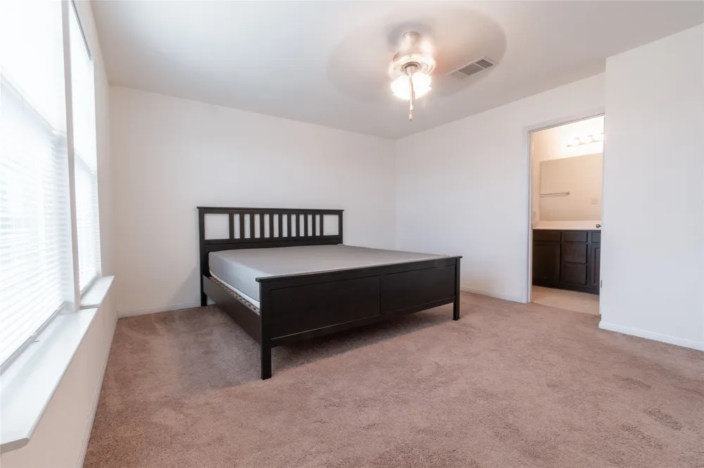 217 Bent Creek Drive Hutto, TX 78634