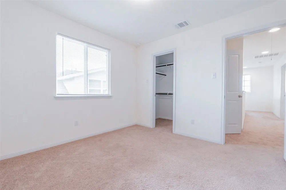 217 Bent Creek Drive Hutto, TX 78634