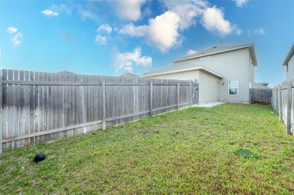 217 Bent Creek Drive Hutto, TX 78634