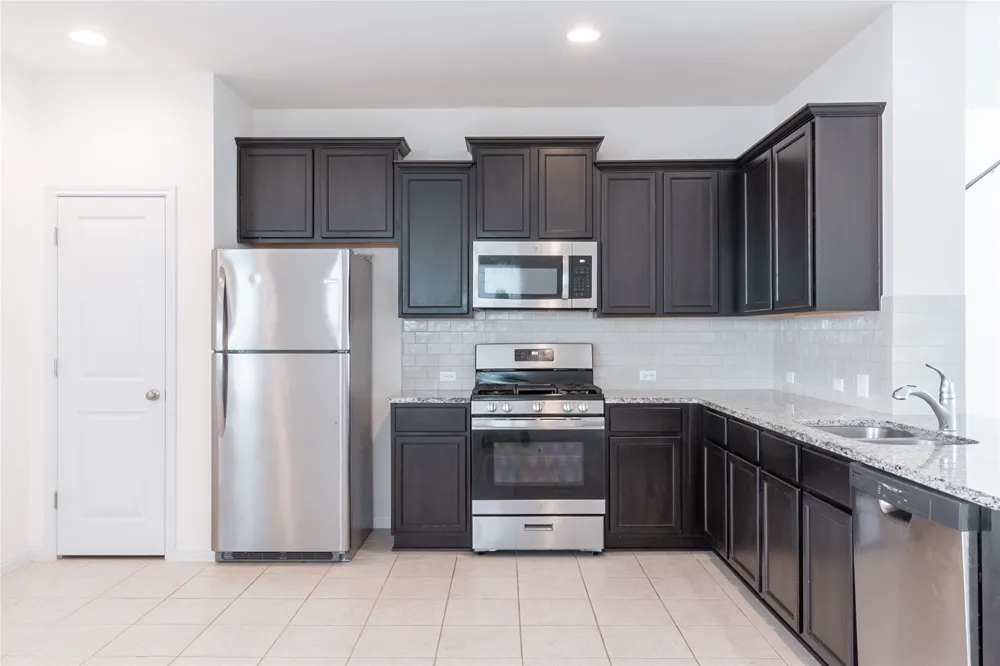 217 Bent Creek Drive Hutto, TX 78634