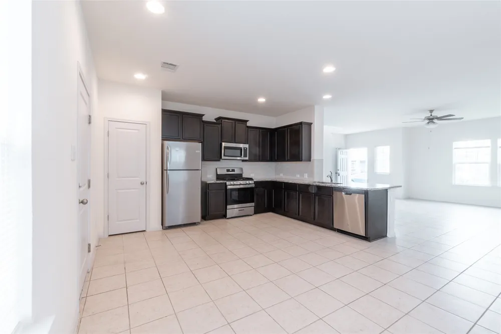 217 Bent Creek Drive Hutto, TX 78634