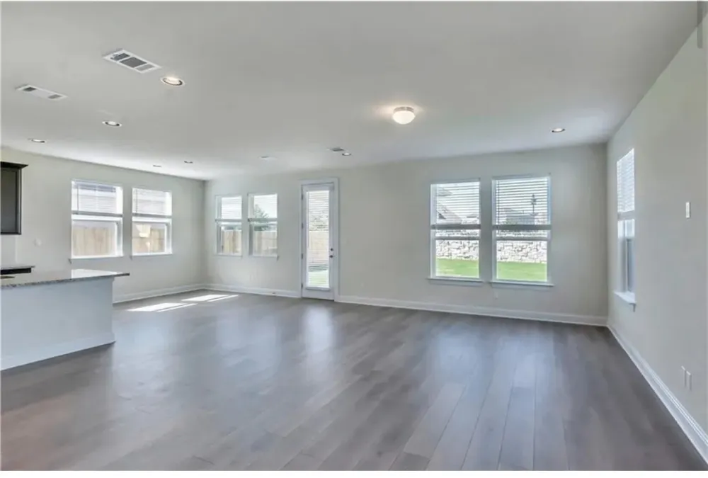 805 Vaughn Street Georgetown, TX 78628