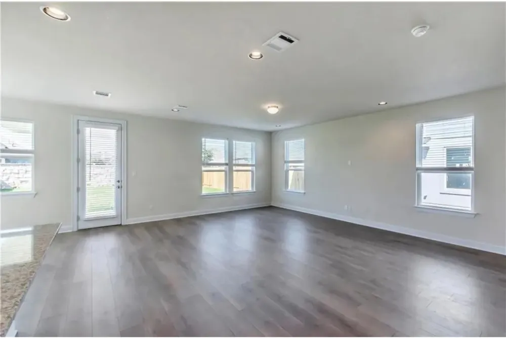805 Vaughn Street Georgetown, TX 78628