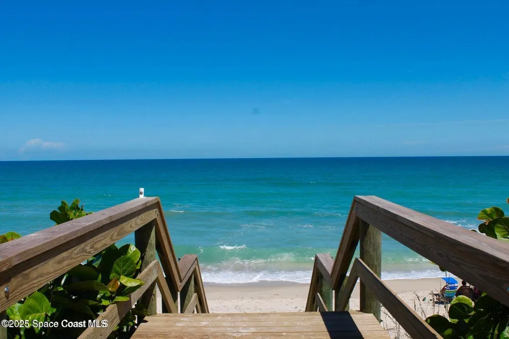 110 Warsteiner Way #204 Melbourne Beach, FL 32951