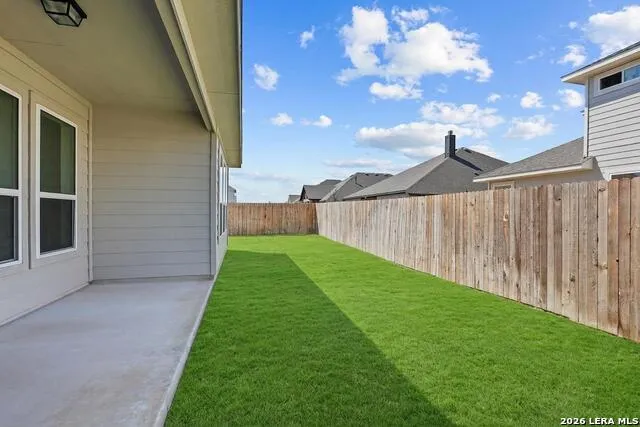 165 Annette Dr Castroville, TX 78009