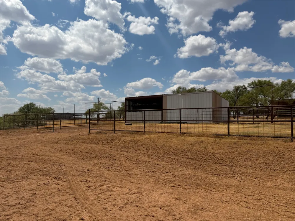 FM 2180 Seymour, TX 76380