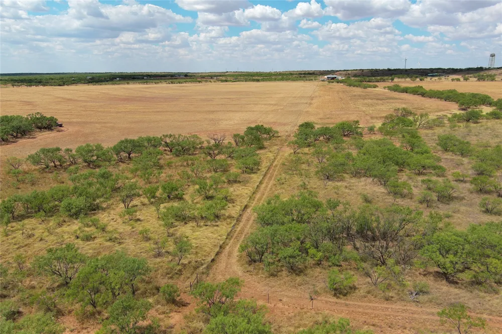 FM 2180 Seymour, TX 76380