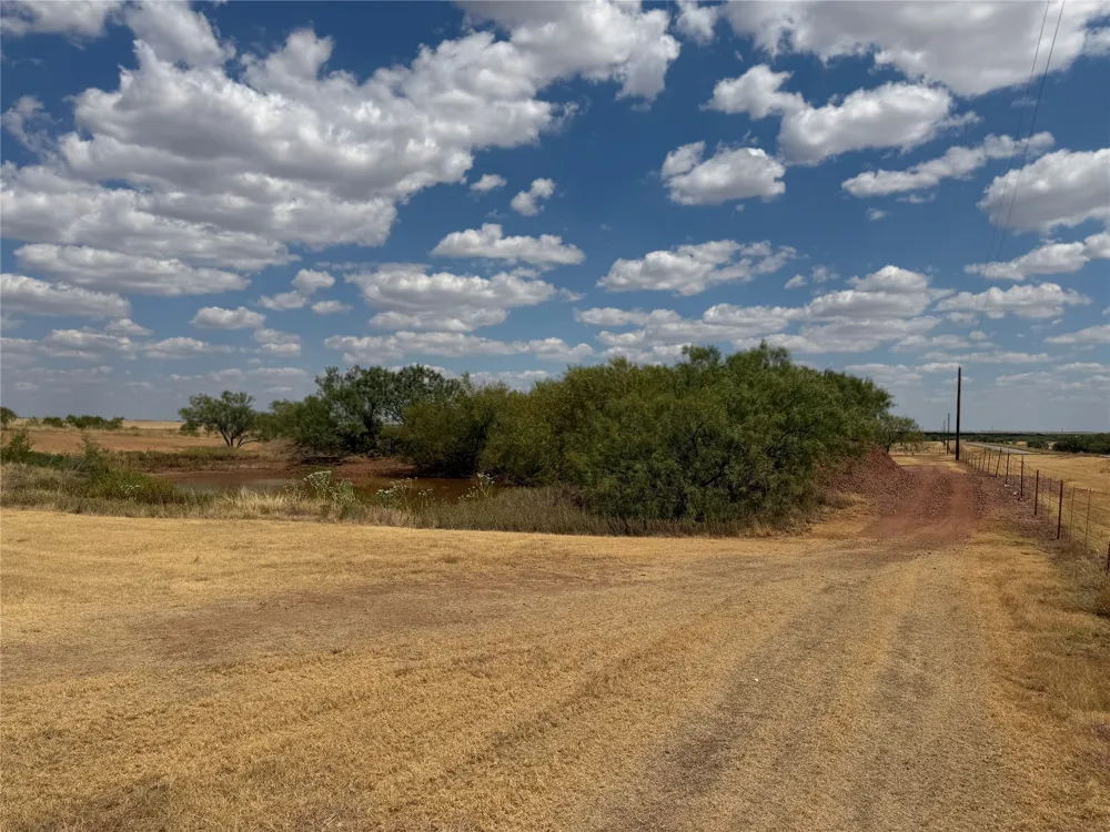 FM 2180 Seymour, TX 76380