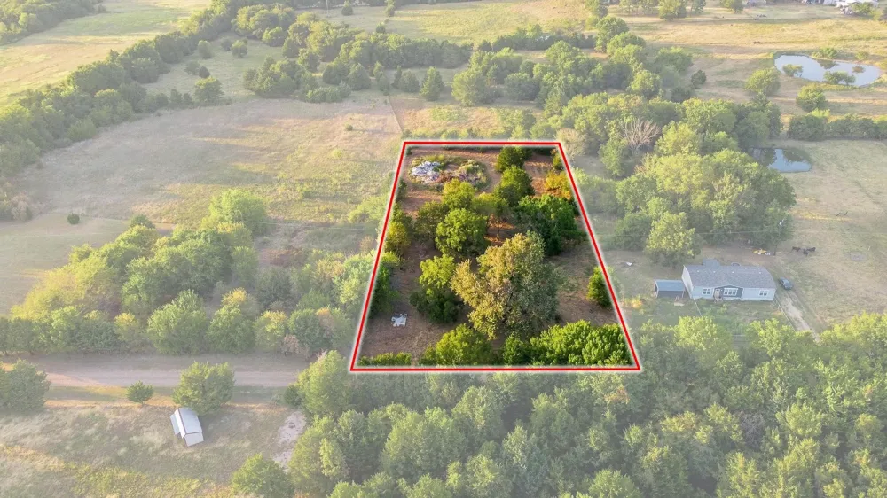 117 W Pecan Street Ravenna, TX 75476