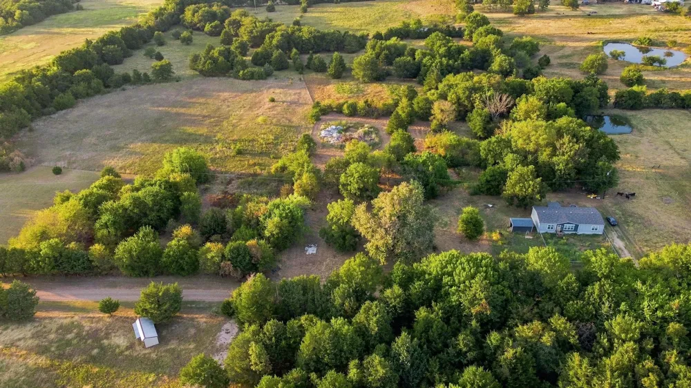 117 W Pecan Street Ravenna, TX 75476